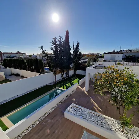 Gorgot P1 D Con Terraza Y Piscina Comunitaria Cerca De La Playa Empuriabrava